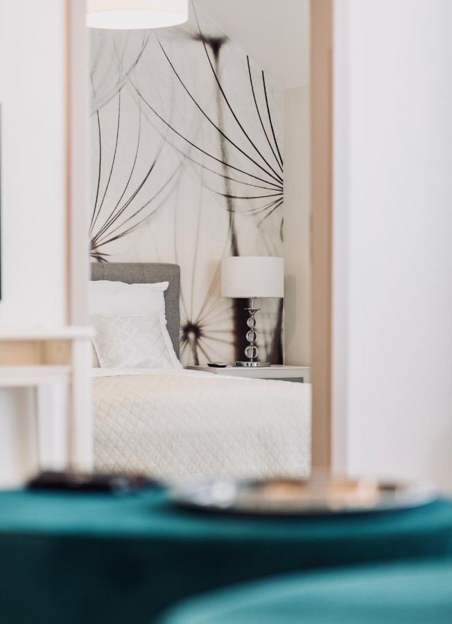 Monarchia Apartman Grand Mosonmagyaróvár Exterior foto