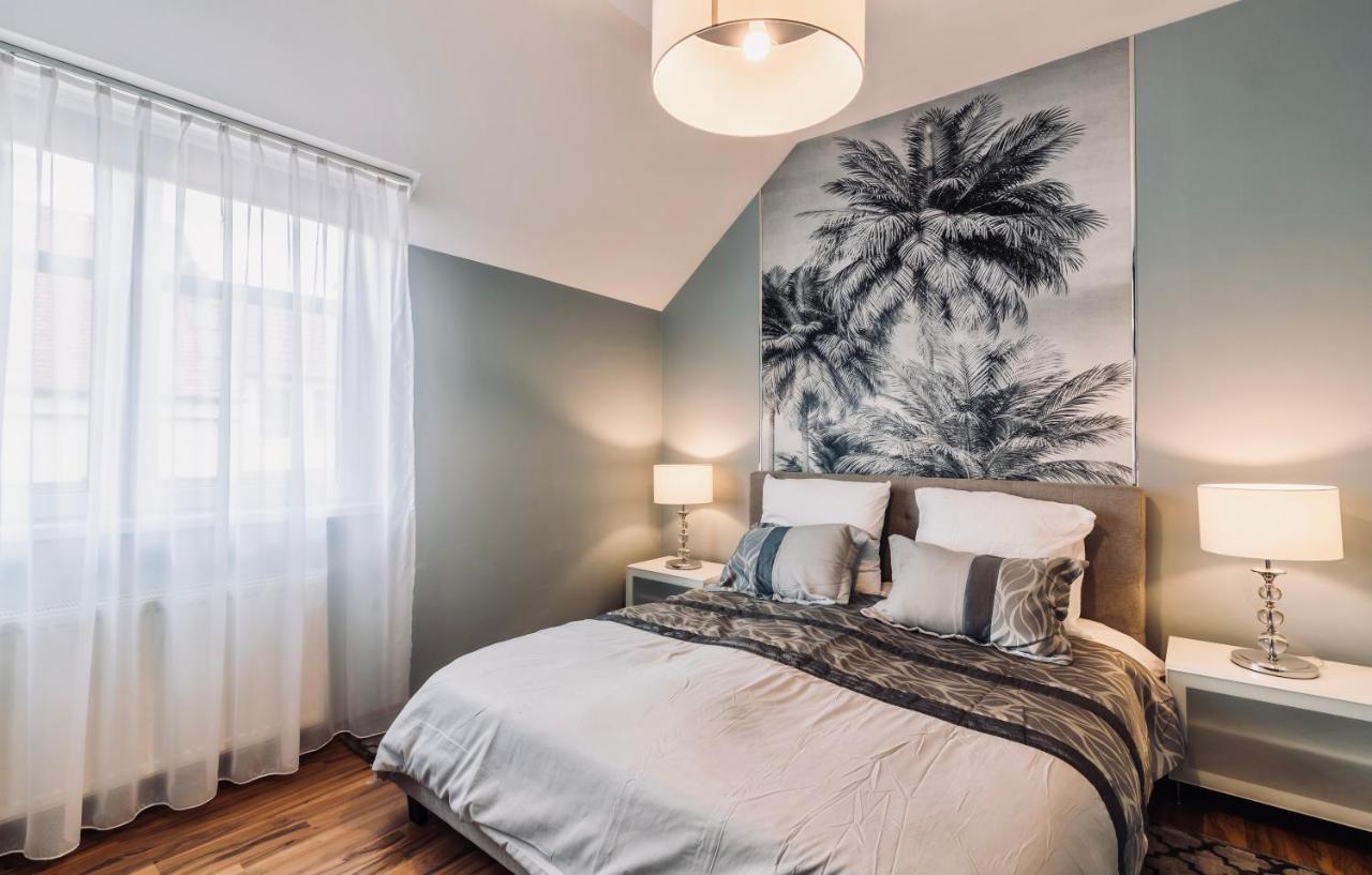 Monarchia Apartman Grand Mosonmagyaróvár Exterior foto