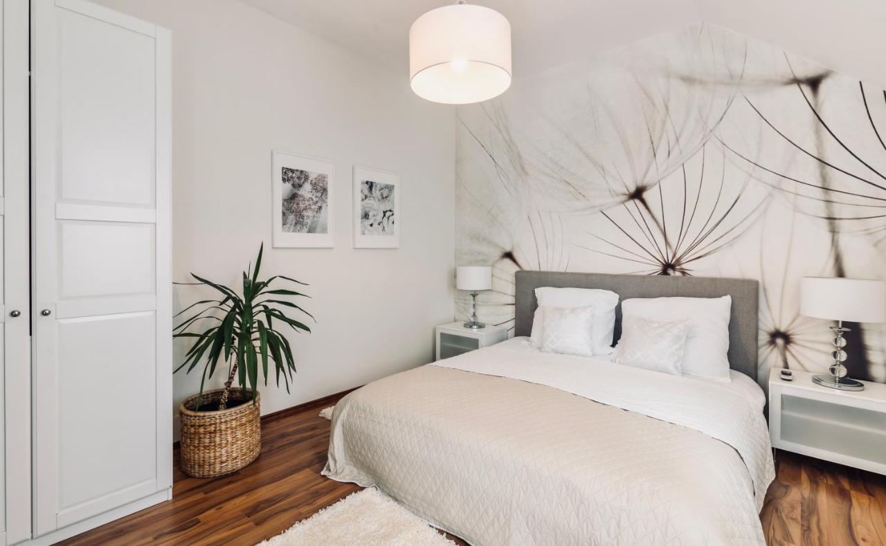 Monarchia Apartman Grand Mosonmagyaróvár Exterior foto