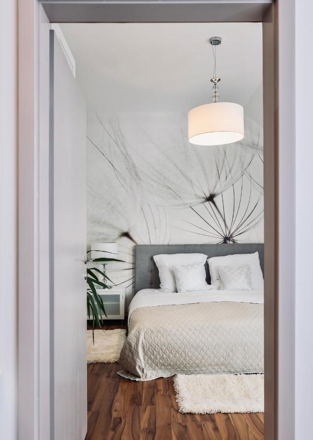 Monarchia Apartman Grand Mosonmagyaróvár Exterior foto